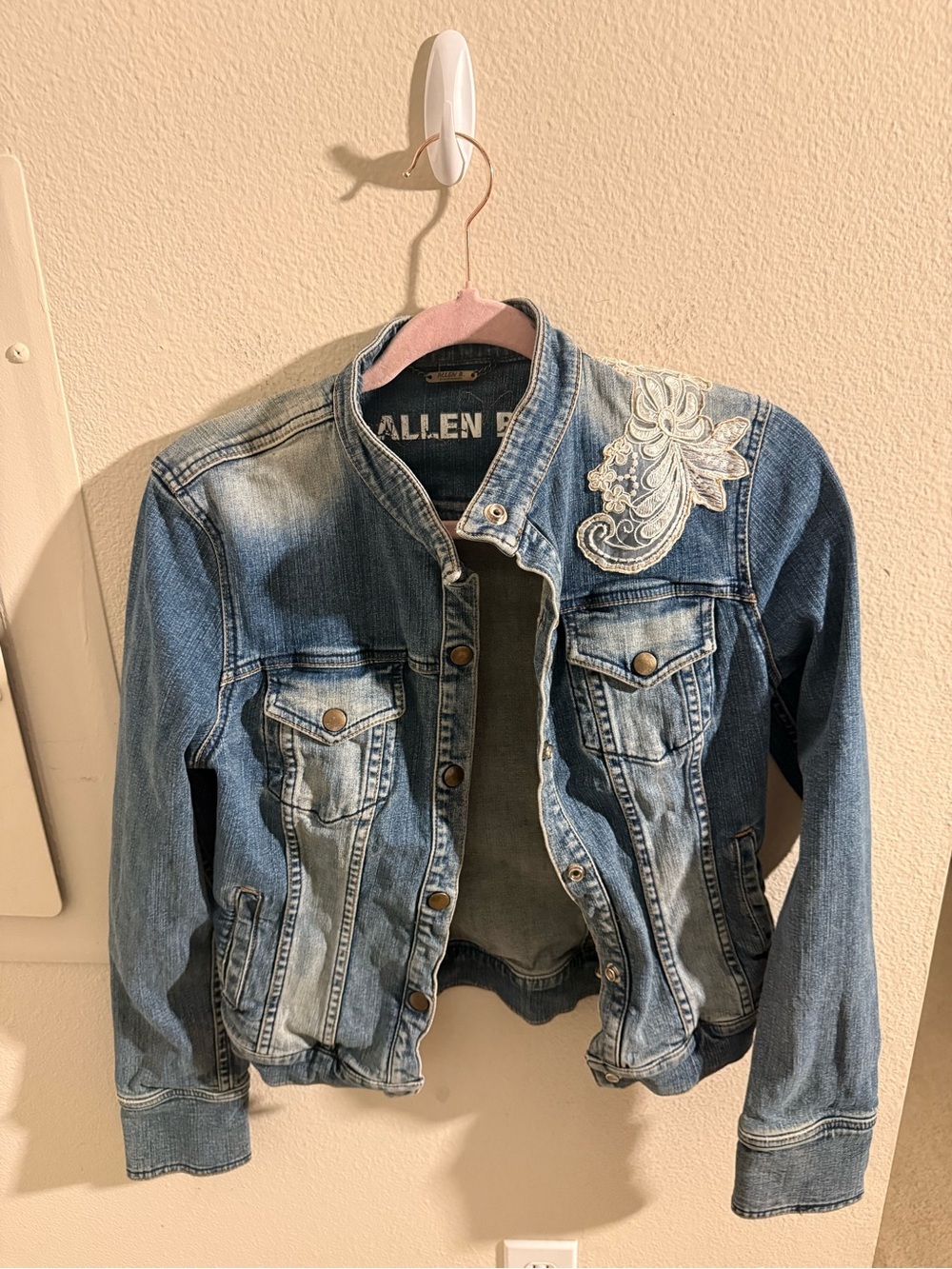 Allen B. by Allen Schwartz Embroidered Denim Jacket Small Boho Floral